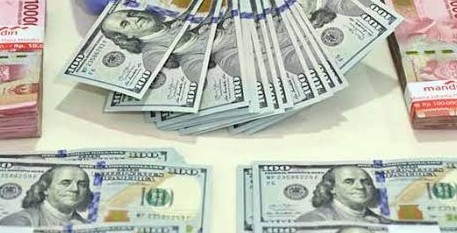 Anjuran Menteri Erick Agar BUMN Borong Dolar Di Tengah Harga Meninggi Dikritik