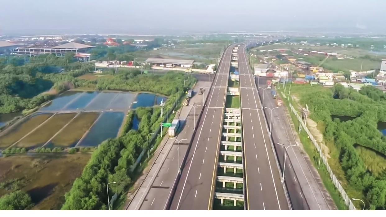 Pelindo dan Pemkot Bahas Rencana Pengoperasian Fly Over Terminal Teluk Lamong