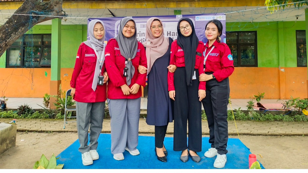 Festival Literasi dan Numerasi Anak-anak SD di Hari Pendidikan Nasional