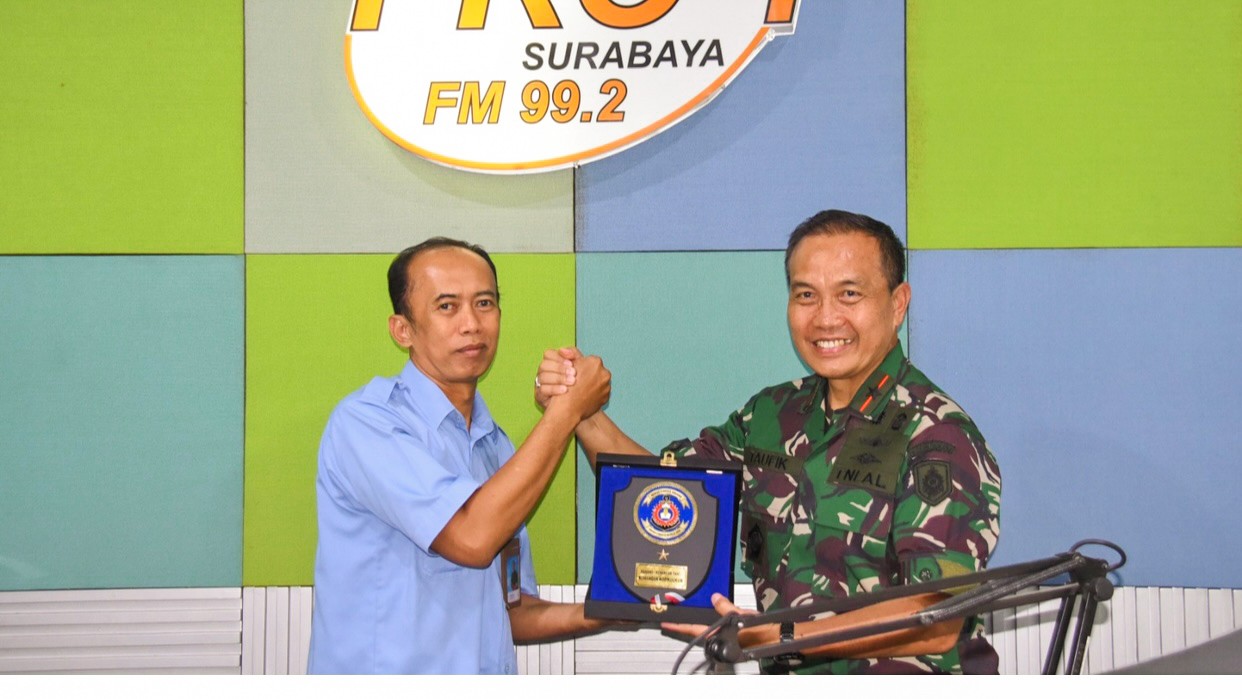 Gaungkan Hardikal ke-78, Dankodikdukum Kodiklatal On Air Program Derap Prajurit di RRI Surabaya