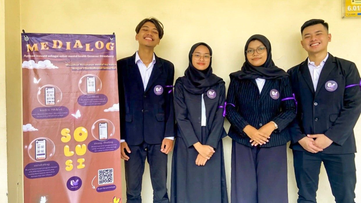 Angkat Isu Kesehatan Mental, Mahasiswa Unair Raih Medali Emas