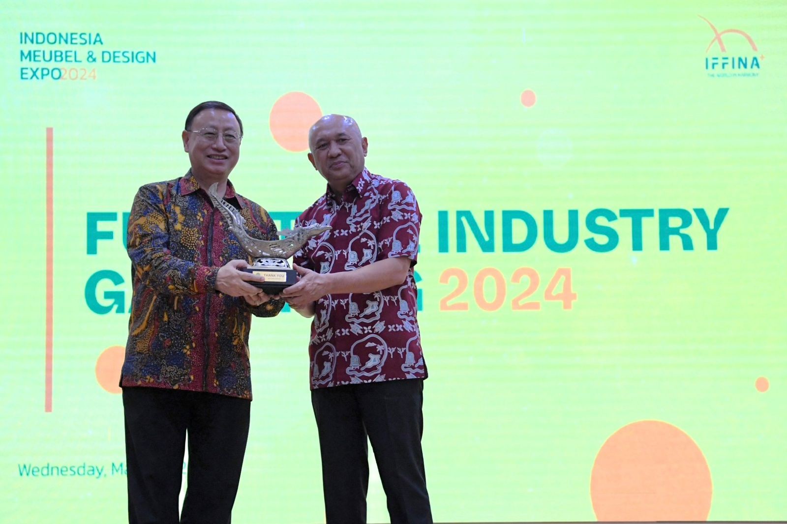 Dukung IFFINA 2024, Teten Ingatkan Pentingnya Peningkatan Kualitas Industri Furnitur