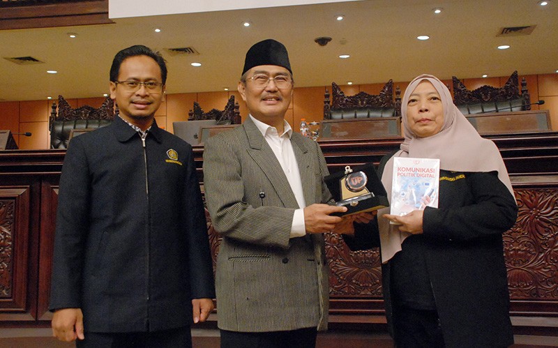 Seminar Kebangsaan Dengan tema