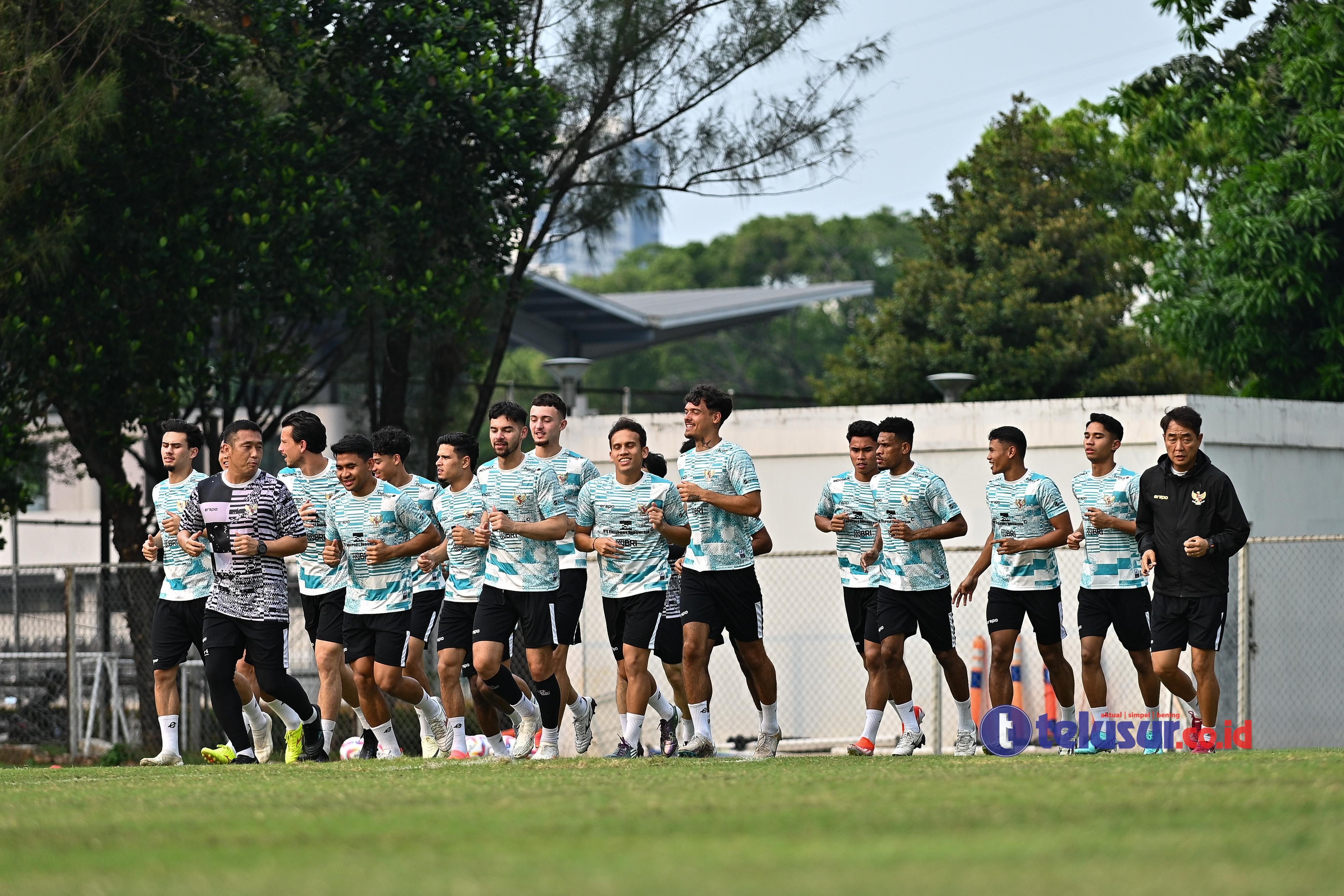 Foto: Timnas Indonesia Gelar Latihan Perdana Jelang Laga Melawan Irak dan Filipina