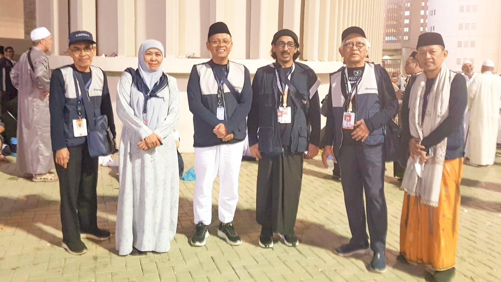 Cuaca Panas di Makkah, Khofifah Ajak Jemaah Haji Patuhi Imbauan Aplikasi Nusuk