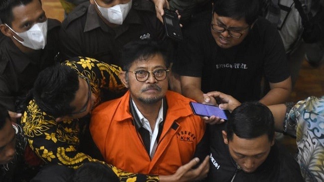 Baca Pledoi, SYL Minta Dibebaskan dari Tuntutan 12 Tahun Penjara 
