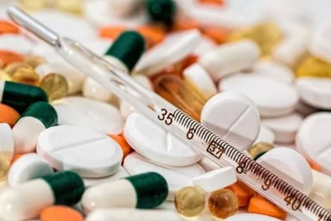 Peran Esensial Farmasi dalam Meningkatkan Kesehatan Masyarakat