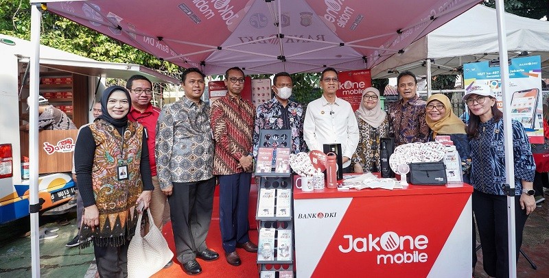 Penuhi Kebutuhan Pangan Masyarakat, Bank DKI Subsidi 1.000 Paket Sembako di Bintaro