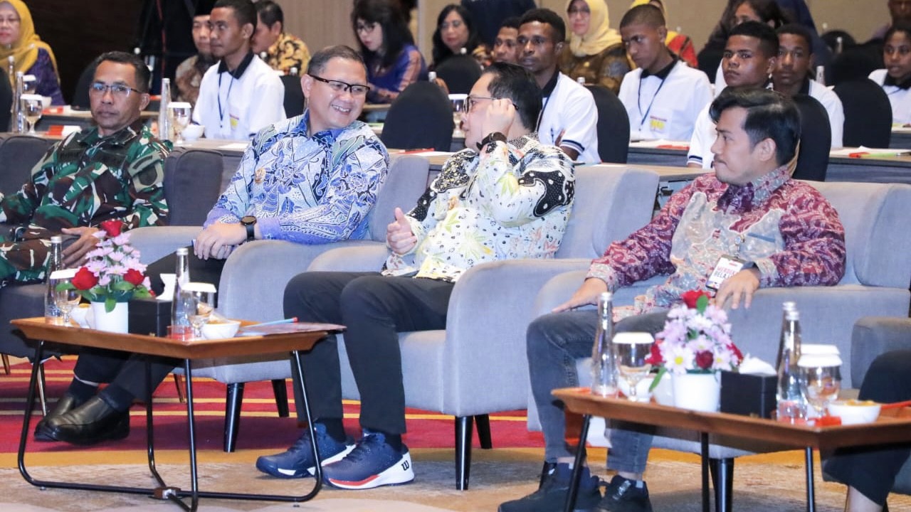 Jatim Juara Umum LKSN PDBK 2024, Pj Gubernur: Terima Kasih atas Dedikasi yang Luar Biasa