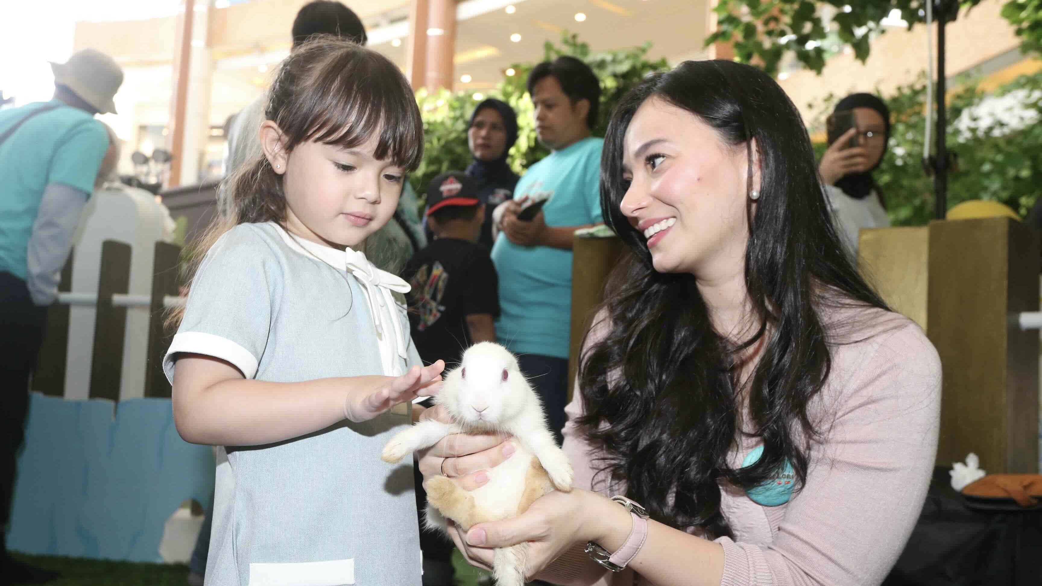 Asmirandah Dukung Tumbuh Kembang Anak lewat “Explore Wonderland” Tempo Scan Group