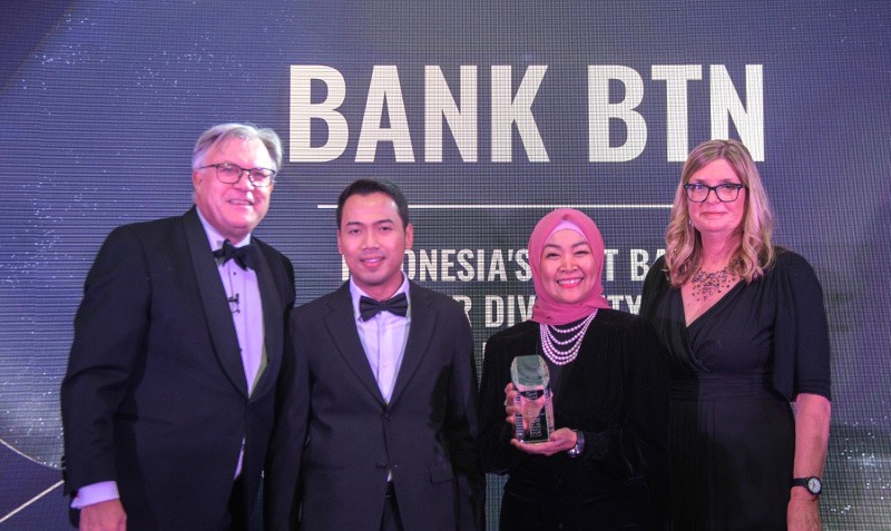 Hanya BTN yang Mewakili Indonesia Terima Euromoney Awards 2024