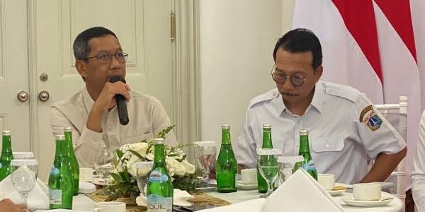 Usai Didesak DPRD DKI, Heru Budi Berencana Angkat 4.000 Guru Honorer Jadi KKI