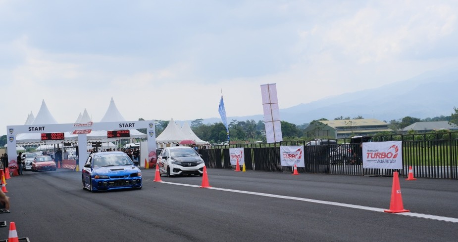 Gelar Drag Fest di Tasikmalaya, 493 Pembalap Adu Kecepatan dengan Akselerasi Pertamax Turbo