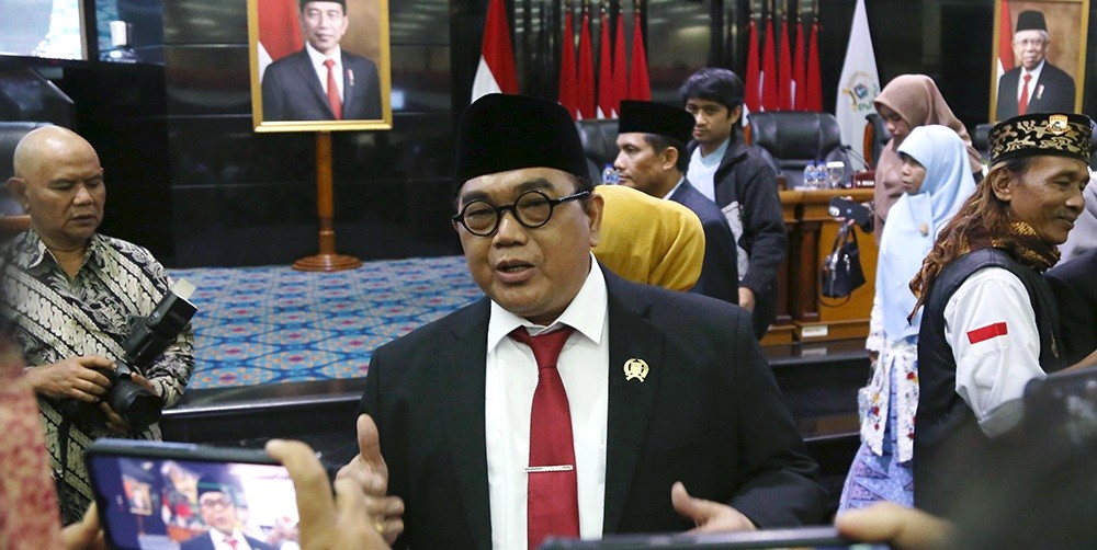 Fraksi Gerindra DPRD DKI Cecar Heru Soal Pendistribusian Bansos yang Tak Tepat Sasaran 