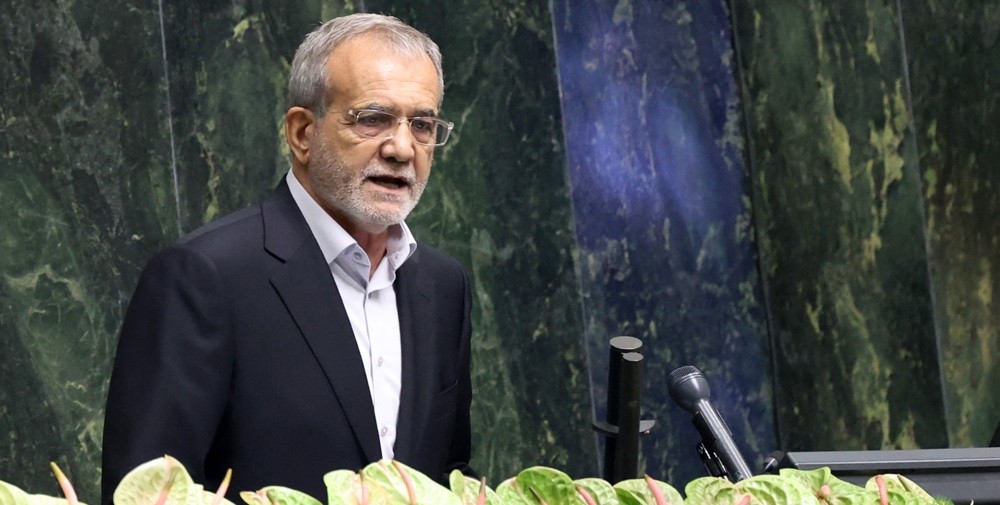 Resmi Dilantik sebagai Presiden Iran, Pezeshkian Bersumpah akan Membela Islam dan Negara