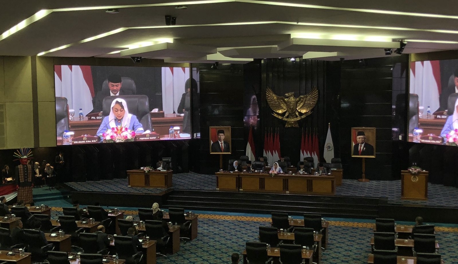 Dikritik Netizen Karena Bolos Rapat, Zita Anjani Akhirnya Buka Suara