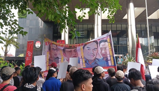 Demo KPK, Front Kaltim Minta Dinasti Ini Diperiksa 