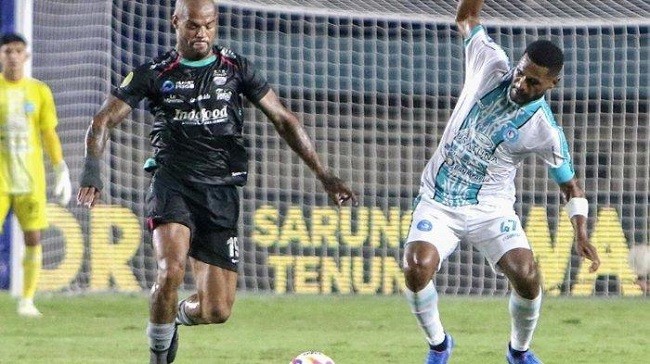 Pembukaan Liga 1, Persib Bekuk PSBS Biak 4-1