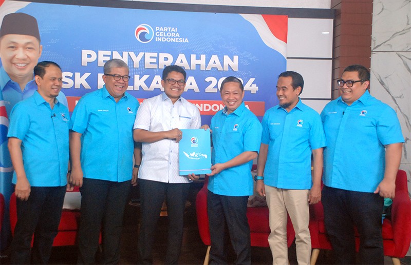Penyerahan SK Pilkada 2024 Partai Gelora Indonesia