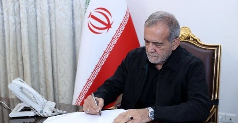 Ucapkan Selamat HUT RI ke-79, Presiden Iran Berharap Peningkatan Hubungan dengan Indonesia