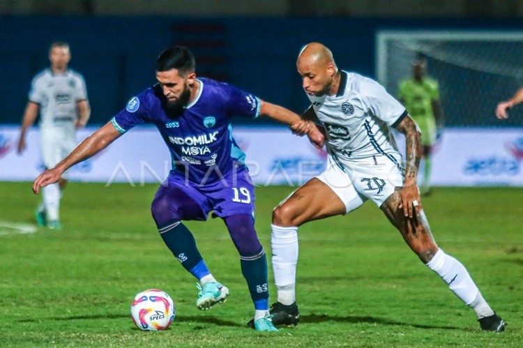Persita Tahan Imbang Persija Tanpa Gol