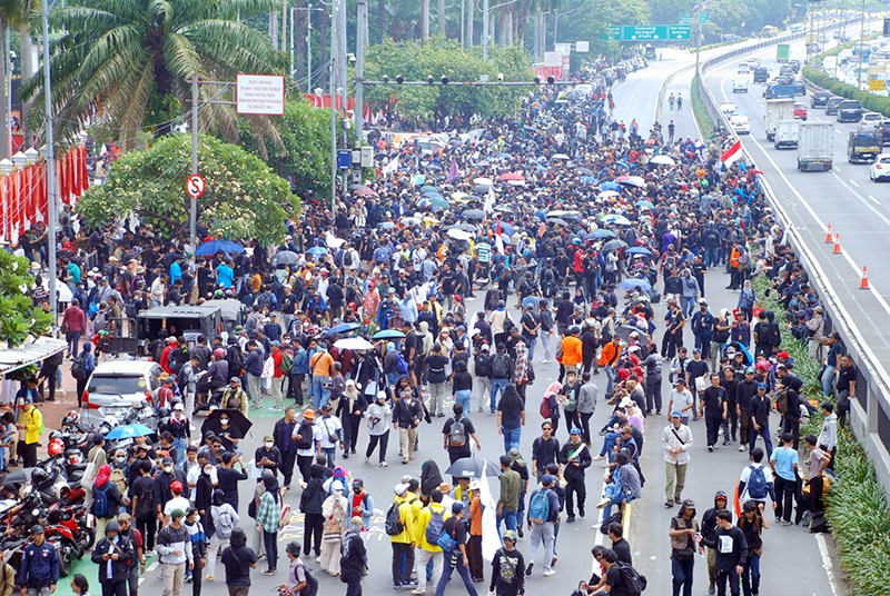 Demo Batalkan Revisi UU Pilkada,