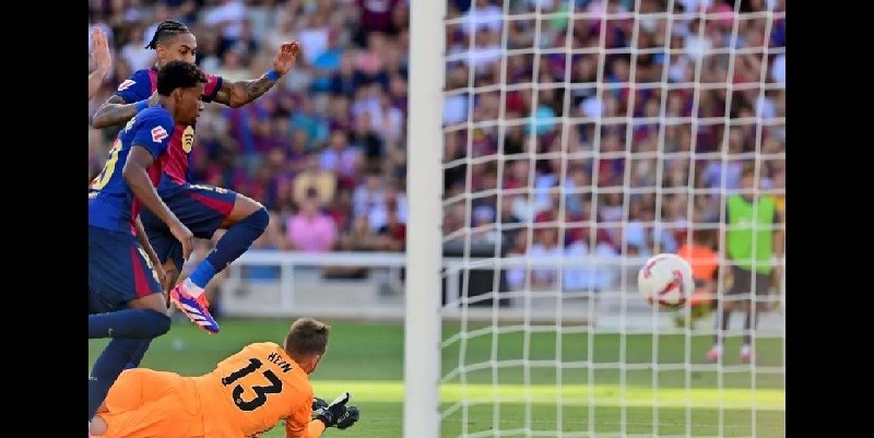 Barcelona Tundukkan Valladolid 7-0, Raphinha Cetak Hattrick