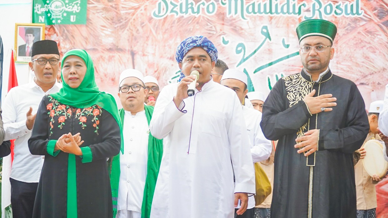 Khofifah Ajak Muslimat NU Jember Perbanyak Sedekah, Bantu Entaskan Kemiskinan Ekstrem