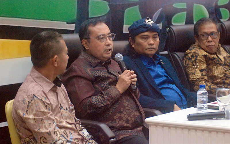 Forum Legislasi Dengan Tema “Menilik Rancangan Peraturan Menteri Kesehatan dan Dampaknya Terhadap Industri Tembakau”