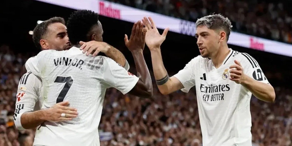 Real Madrid Samai Poin Barcelona Usai Kalhakan Villarreal 2-0