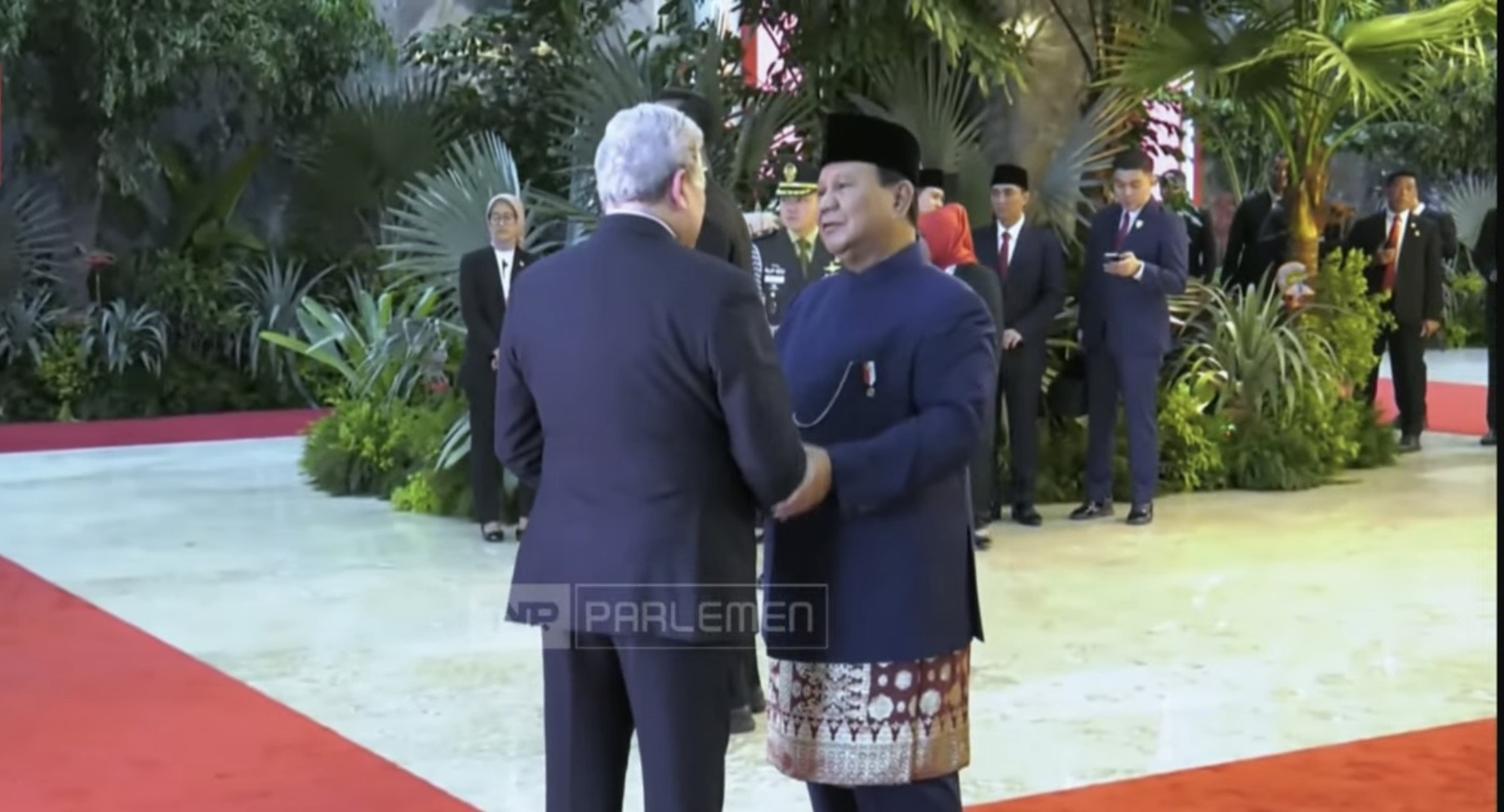 Prabowo Sambut Utusan Negara-negara Sahabat di Gedung MPR/DPR