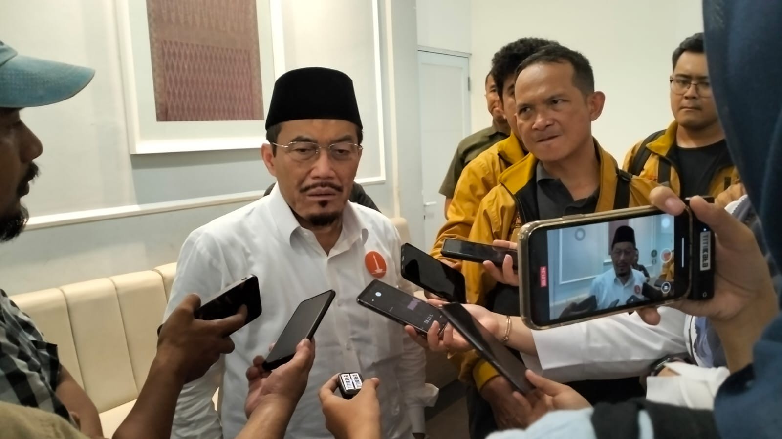 Suswono Minta Maaf Soal Pernyataan Janda Kaya Nikahi Pemuda Pengamgguran