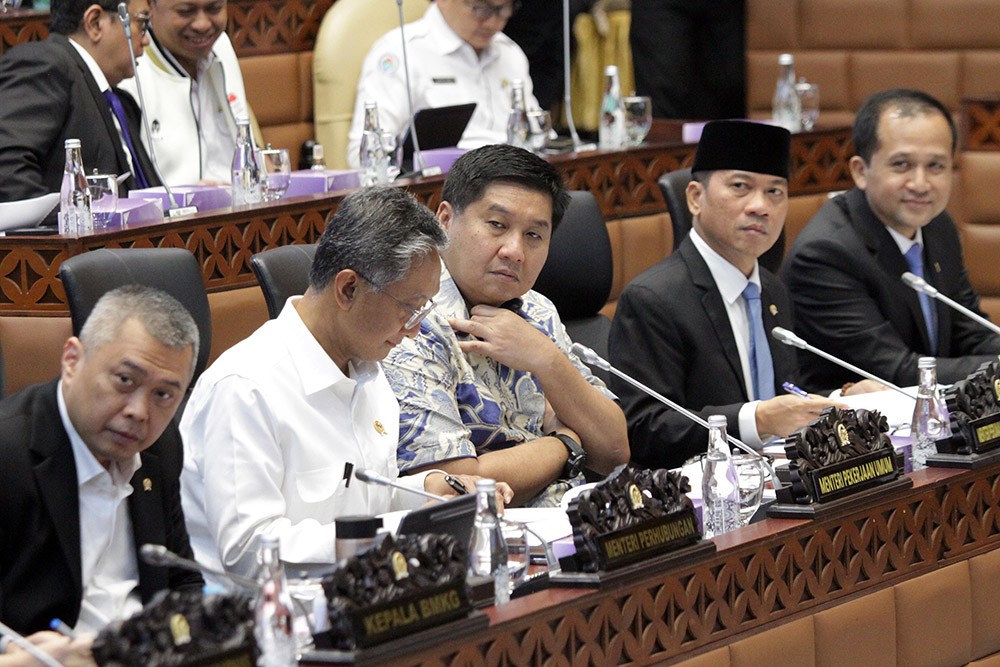 Menteri PPPA Dan Wakil Menteri PPPA Raker Perdana dengan Komisi VIII DPR
