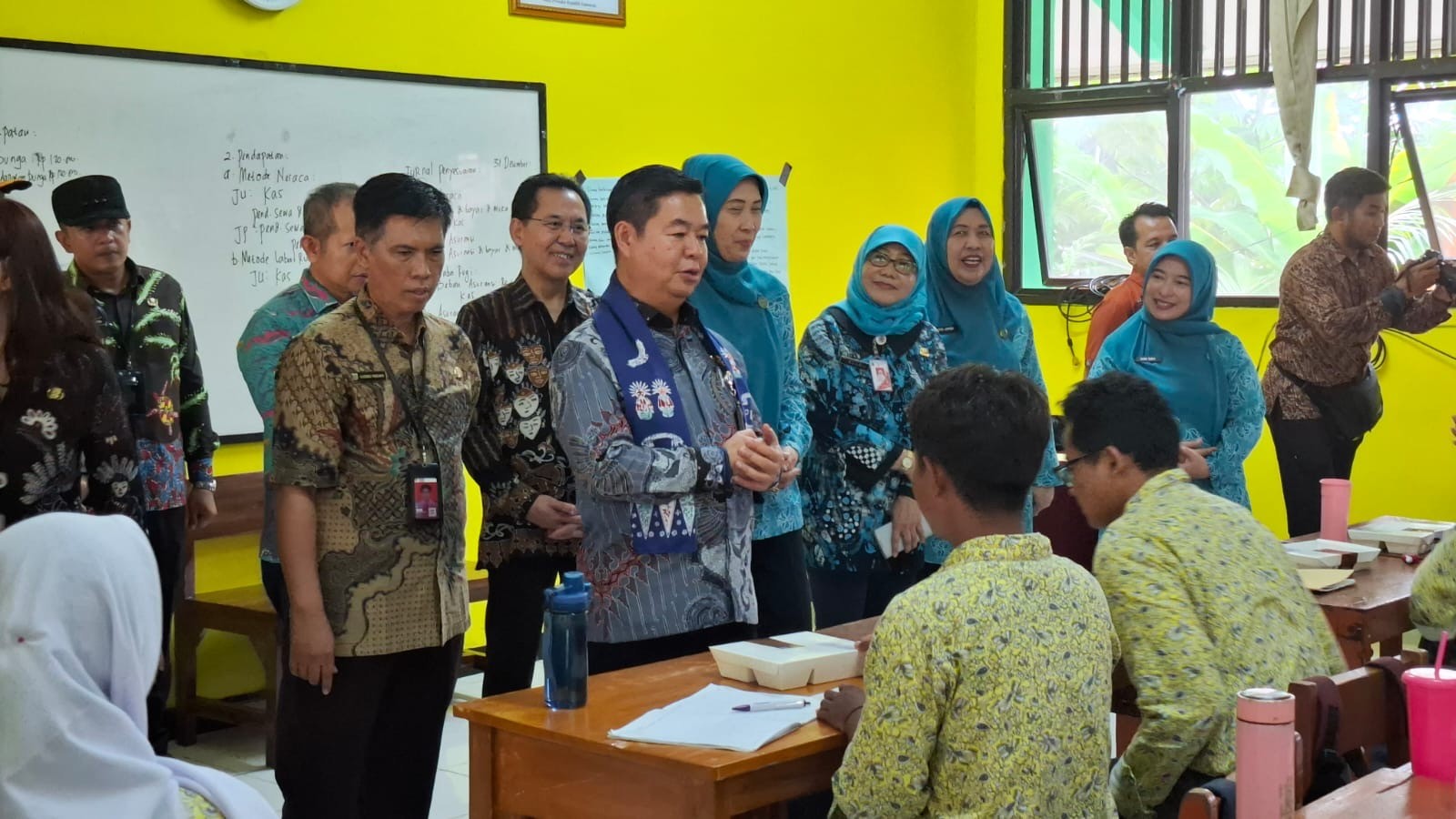Pemprov DKI Pertama Kali Lakukan Makan Bergizi Gratis di Kepulauan Seribu