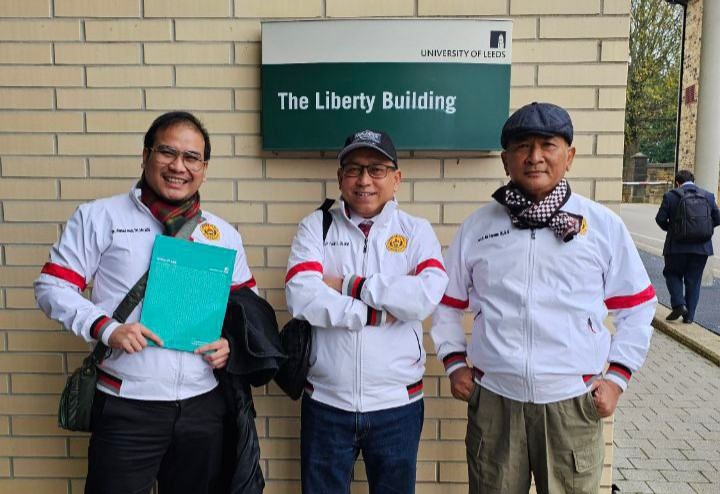 Doktor Ilmu Hukum Universitas Borobudur Lecturing di Leeds University United Kingdom