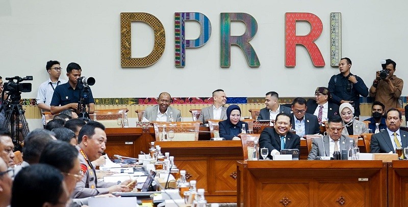 Raker Komisi III DPR RI dengan Kapolri, Bamsoet Minta Penegakan Hukum Judi Online Ditingkatkan