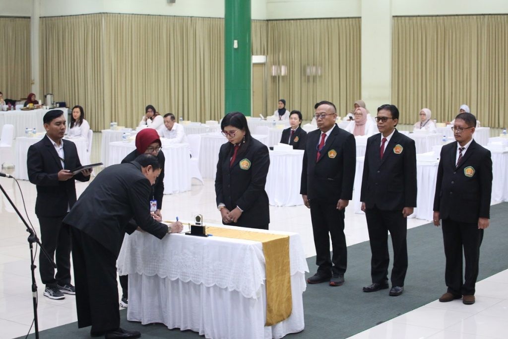 Prodi Hukum Unbhra Jaya Akreditasi Unggul,  Rektor Lantik Empat Pejabat Utama di Lingkungan Ubhara Jaya, Ini Pesannya