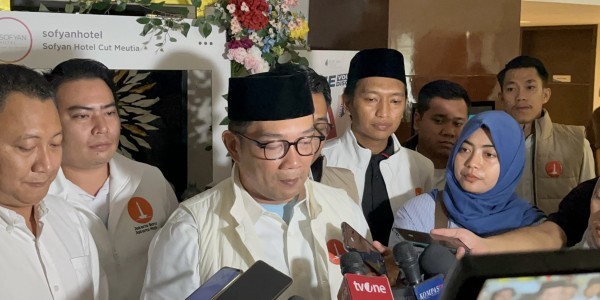 RK Ngaku Pernah Bertemu Ketum Jakmania dan Presiden Persija Secara Tertutup
