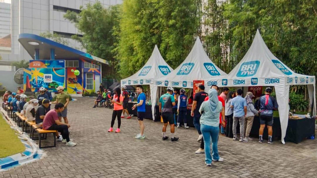 BRI Gelar Tunjungan Loop, Ajak Masyarakat Surabaya Gunakan QRIS