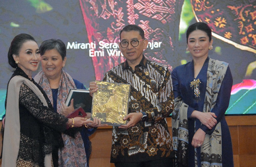 Peluncuran Buku "Kebaya Keanggunan Yang Diwariskan "