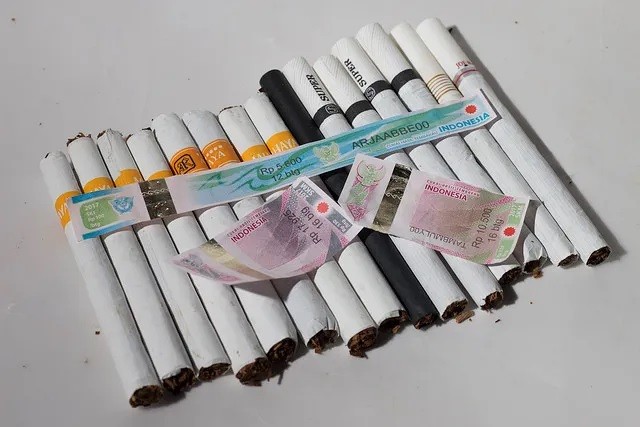 Dampak Kebijakan Cukai Hasil Tembakau dan Strategi Penanganan Rokok Ilegal di Indonesia