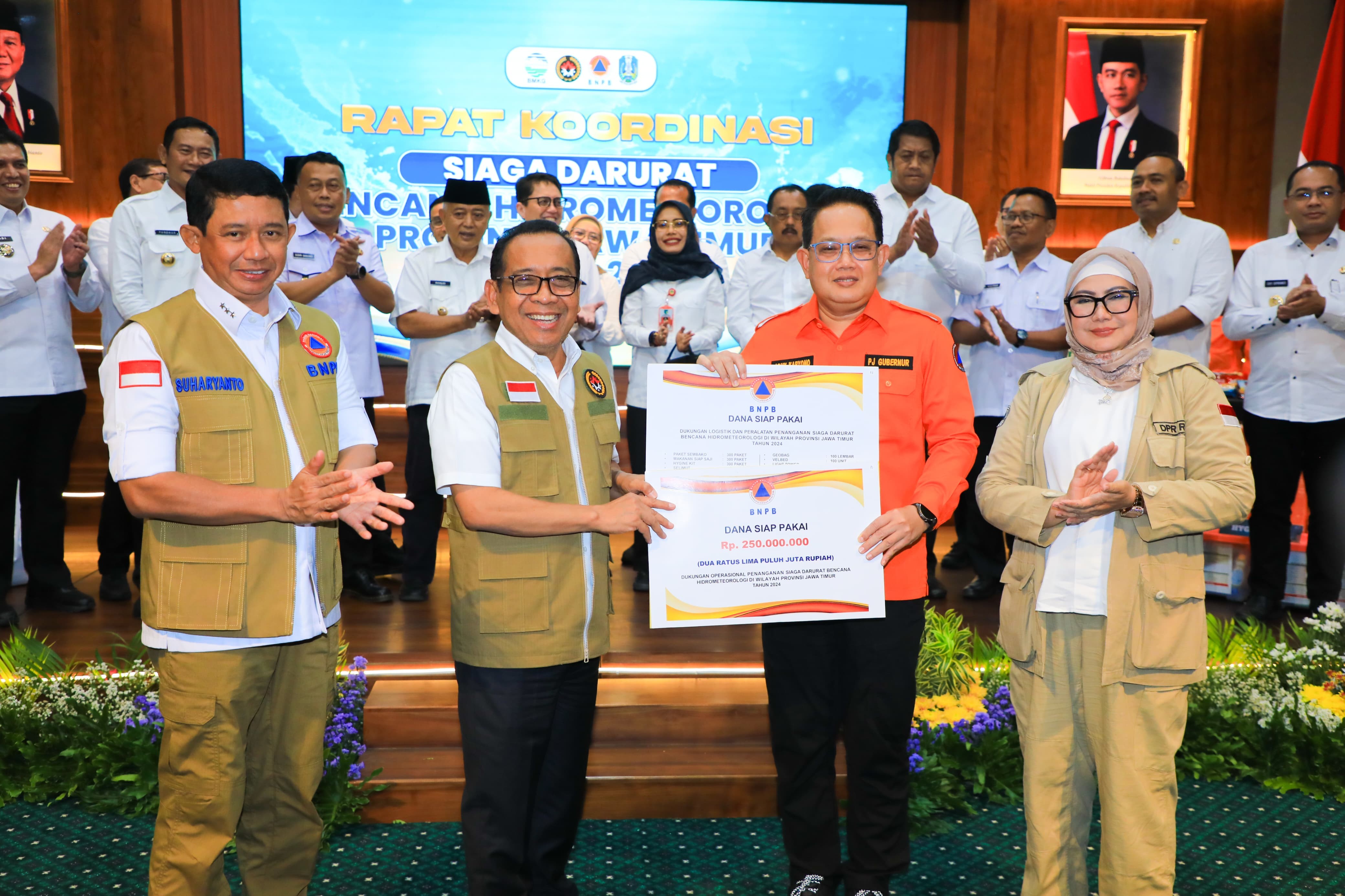 Tingkatkan Kesiapsiagaan Hadapi Bencana Hidrometeorologi, Pj Gubernur Jatim Rakor Bersama Menko PMK dan Kepala BNPB