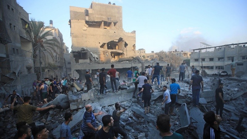 Awal Tahun 2025, Pasukan Zionis Israel Bombardir Gaza