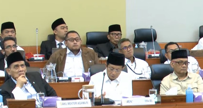 Kemenag dan Komisi VIII Sepakati Biaya Haji 2025 Turun