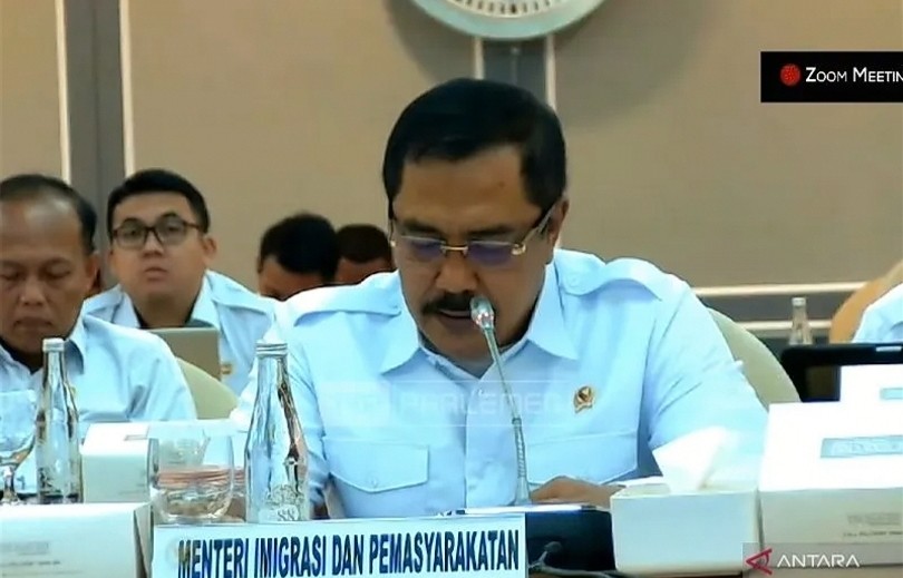 Imigrasi Amankan WN China yang Selipkan Uang di Paspor