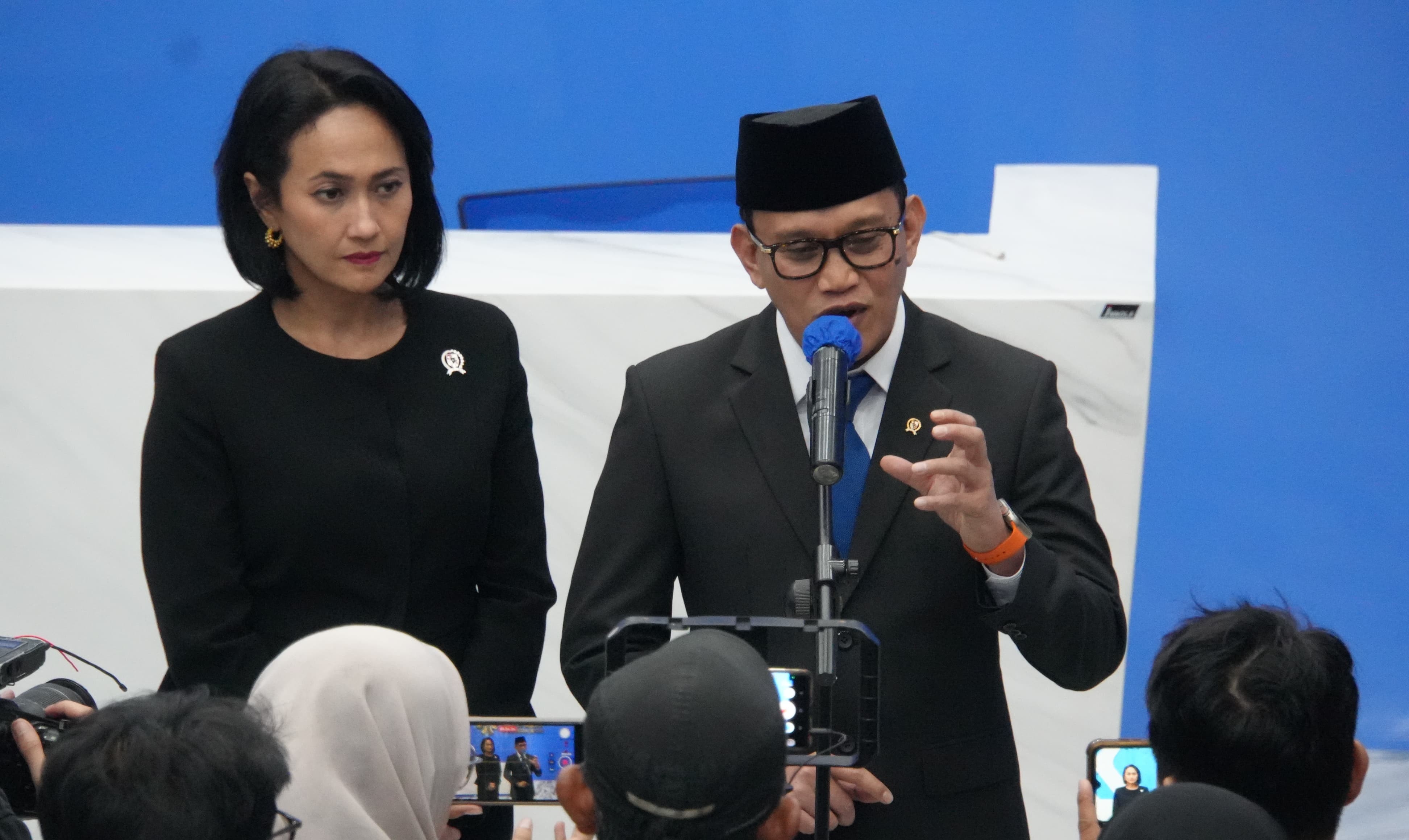 Karding Sebut Regulasi Pelayanan Satu Pintu untuk Cegah PMI Ilegal