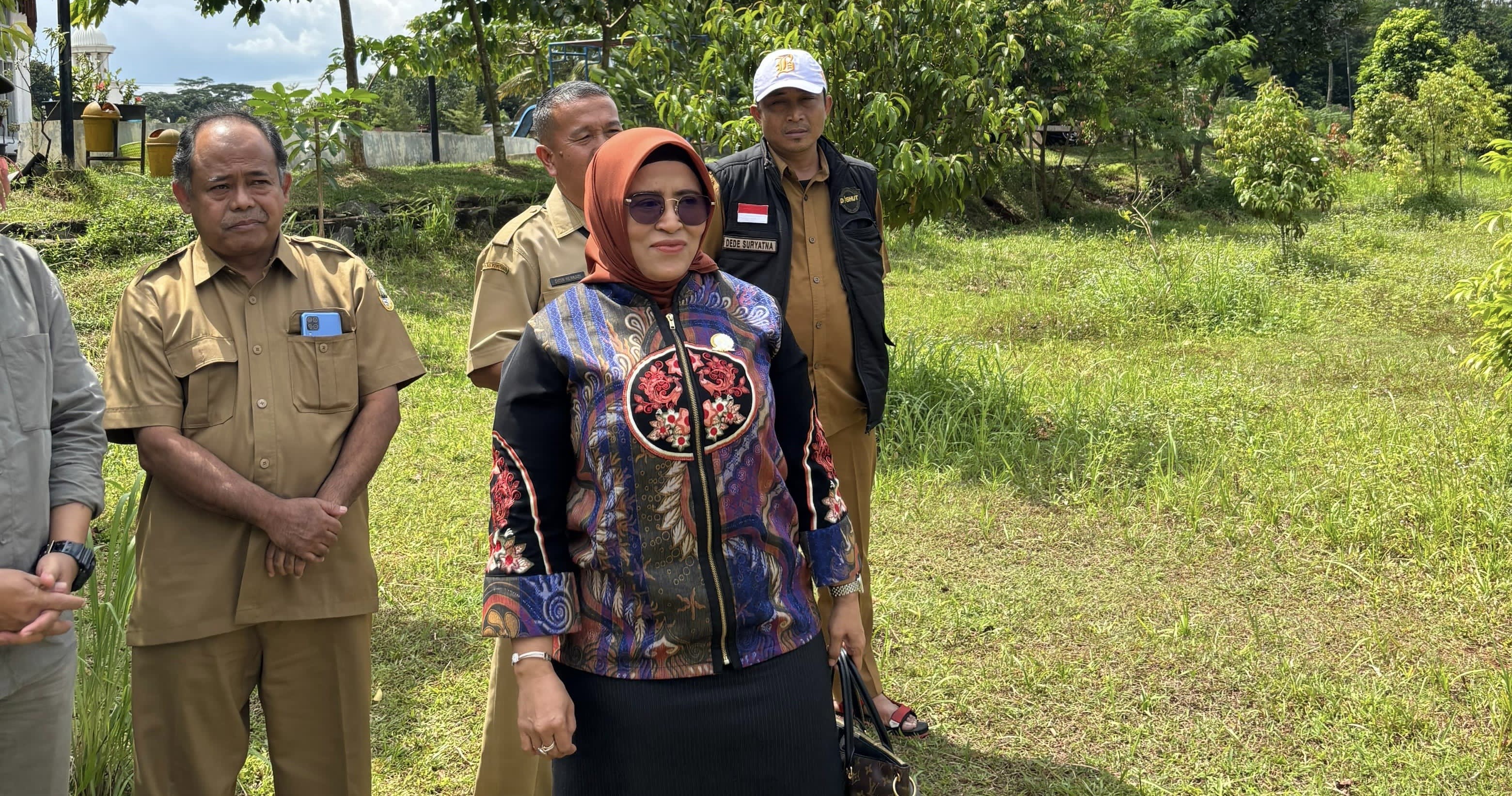 Kunjungi Eduforest Bekasi, Siqom Soroti Pemeliharaan dan Tata Ruang Terbuka
