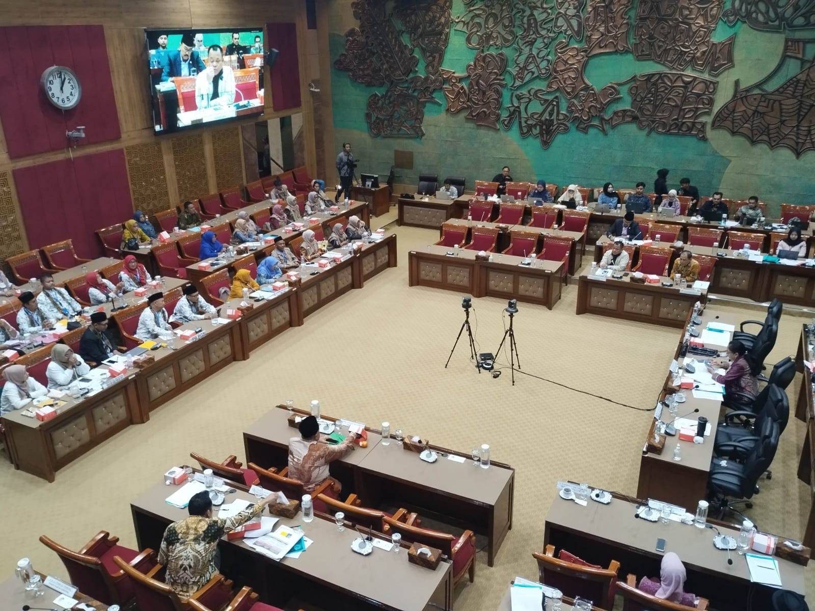 DPR Bakal Perjuangankan Nasib Guru Honorer Agar Jadi PPPK