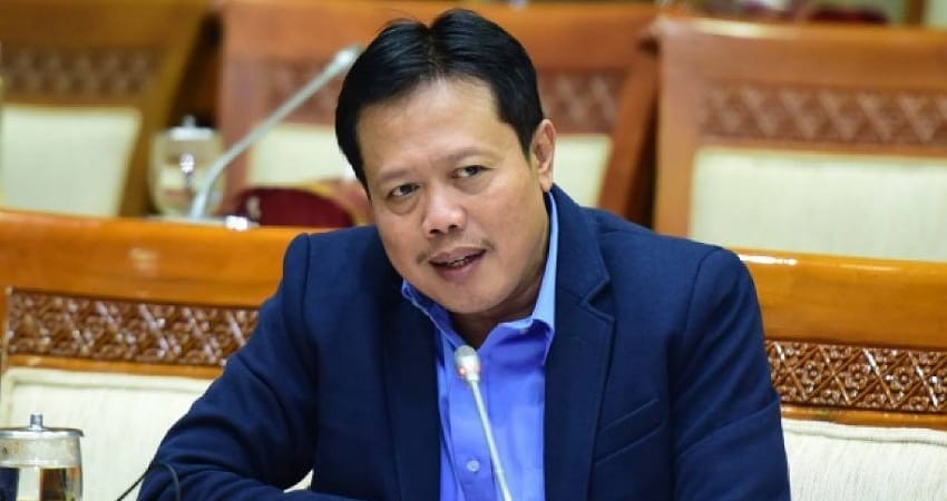 Imbas Efisiensi Anggaran Pemda, DPR Harap  Honorer Tak di PHK