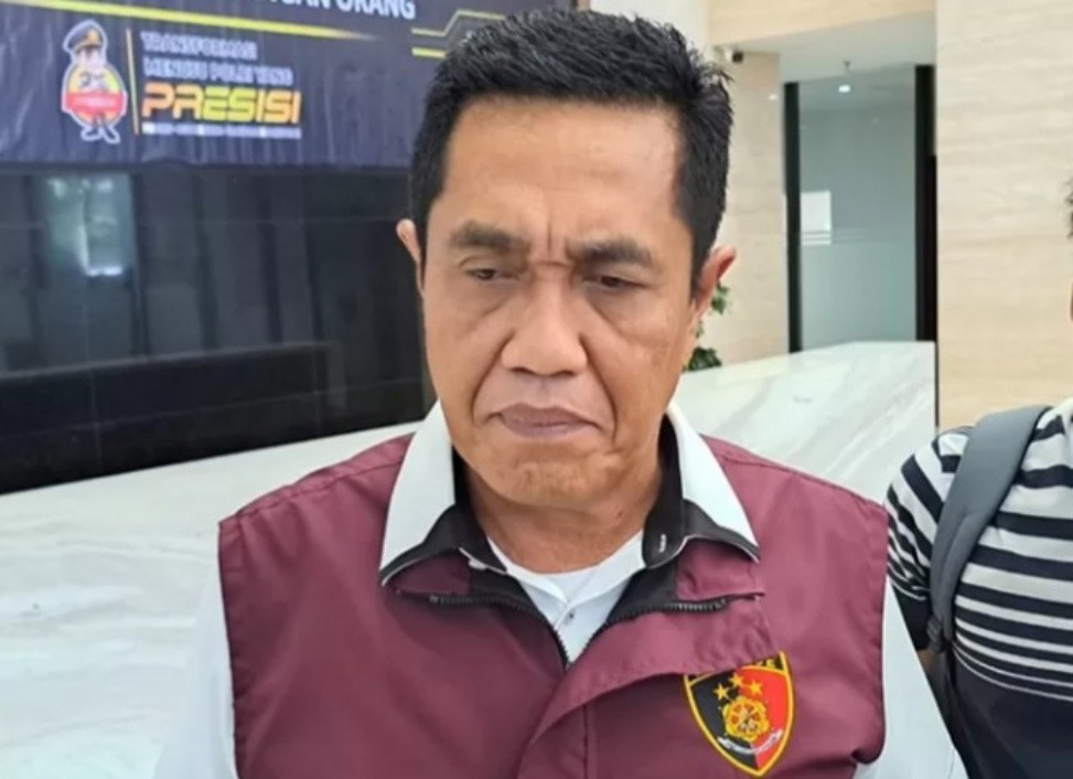 Polri Tahan Empat Tersangka Pagar Laut Tangerang, Termasuk Kades Kohod 